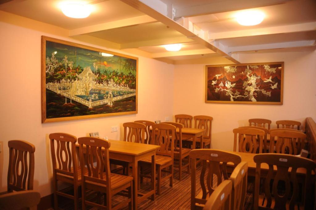 Yangon Urban Hotel Exterior photo