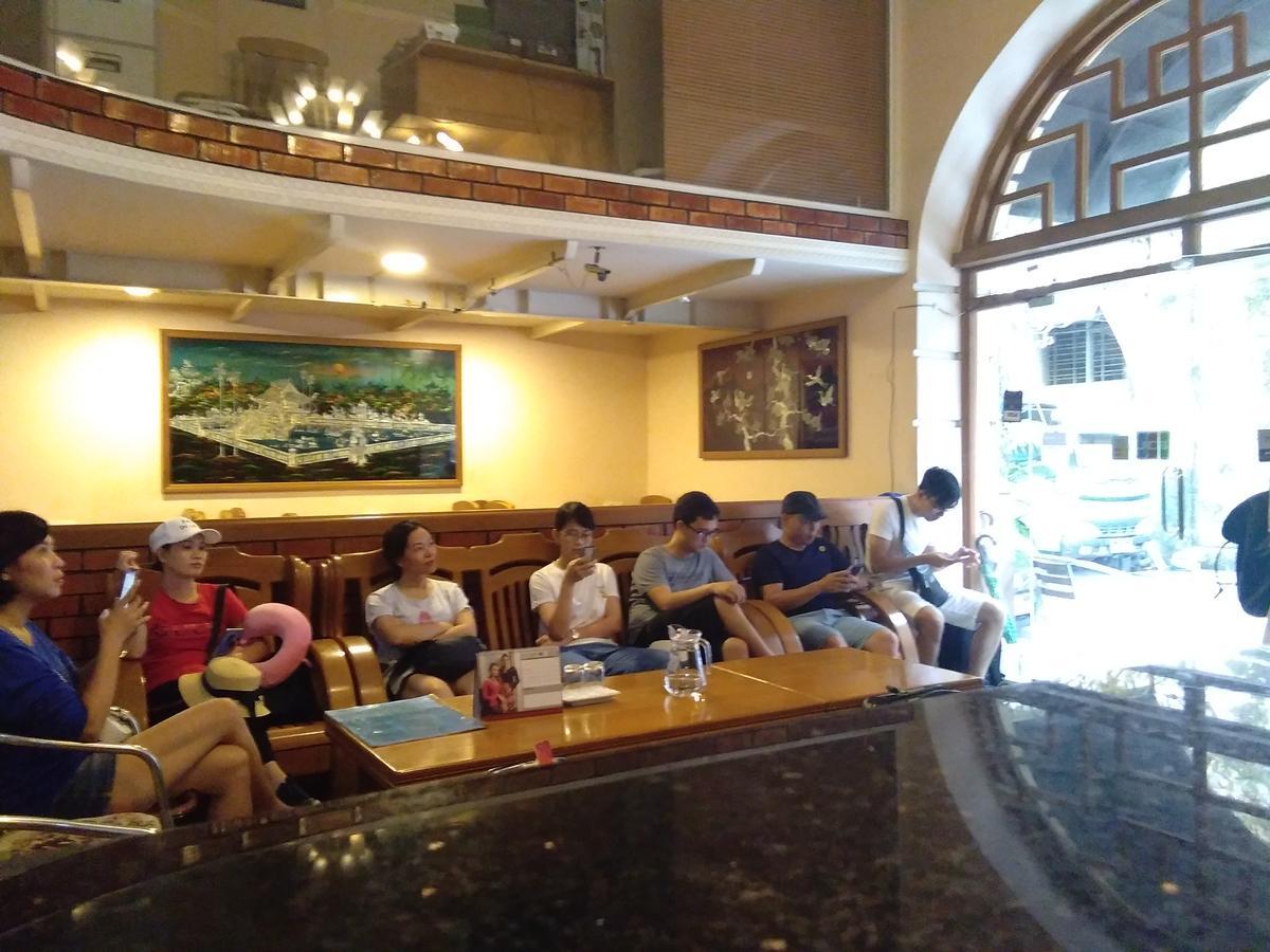 Yangon Urban Hotel Exterior photo