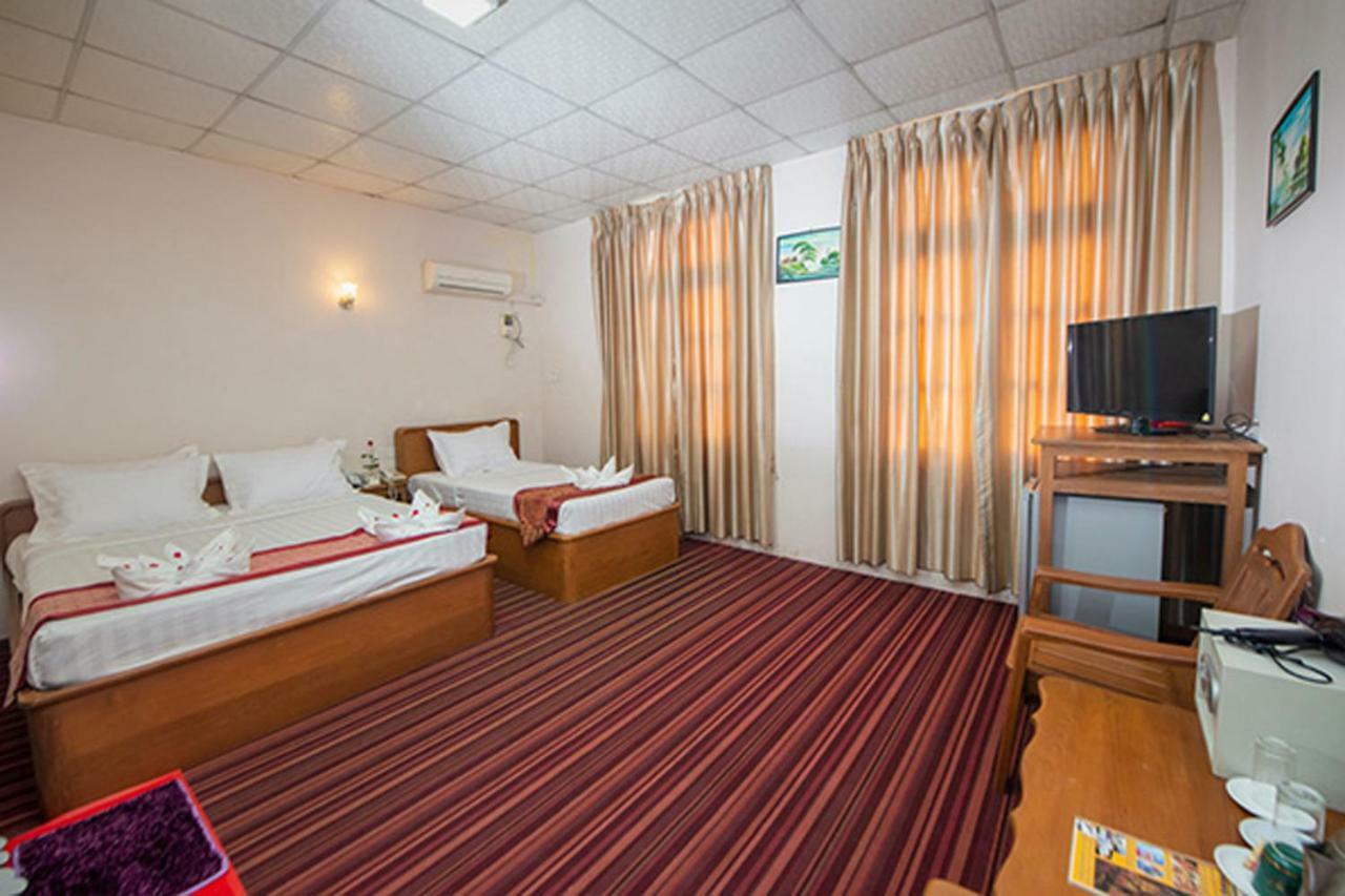 Yangon Urban Hotel Exterior photo