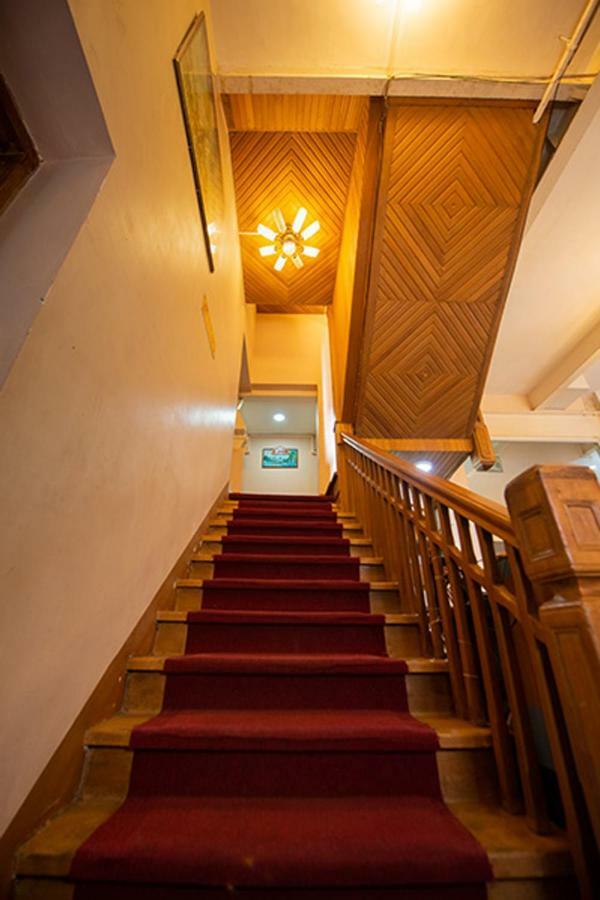 Yangon Urban Hotel Exterior photo