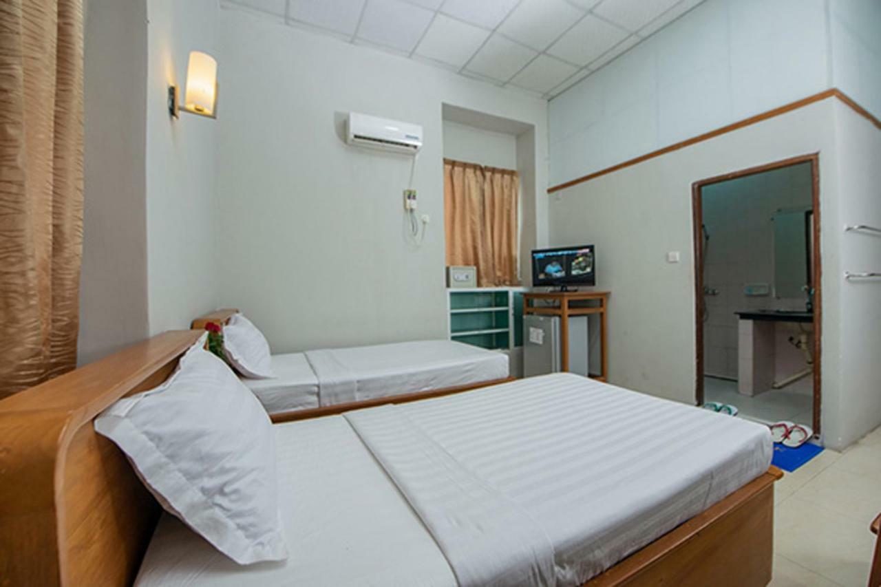Yangon Urban Hotel Exterior photo