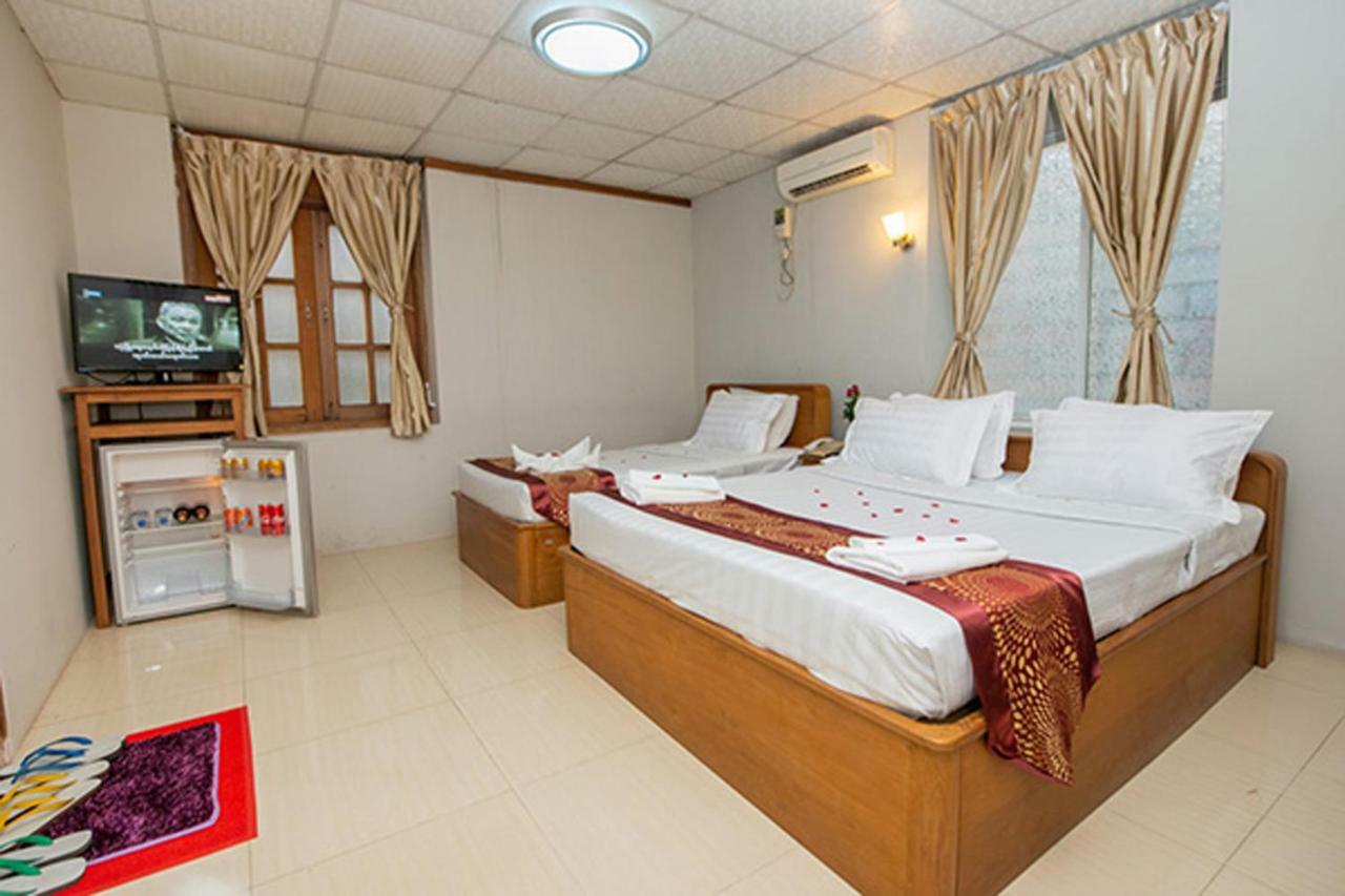 Yangon Urban Hotel Exterior photo