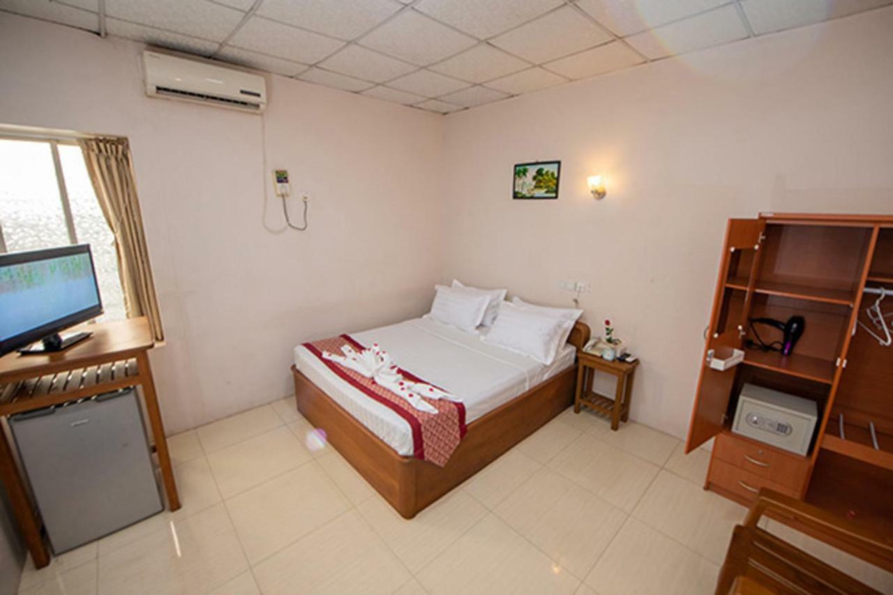Yangon Urban Hotel Exterior photo
