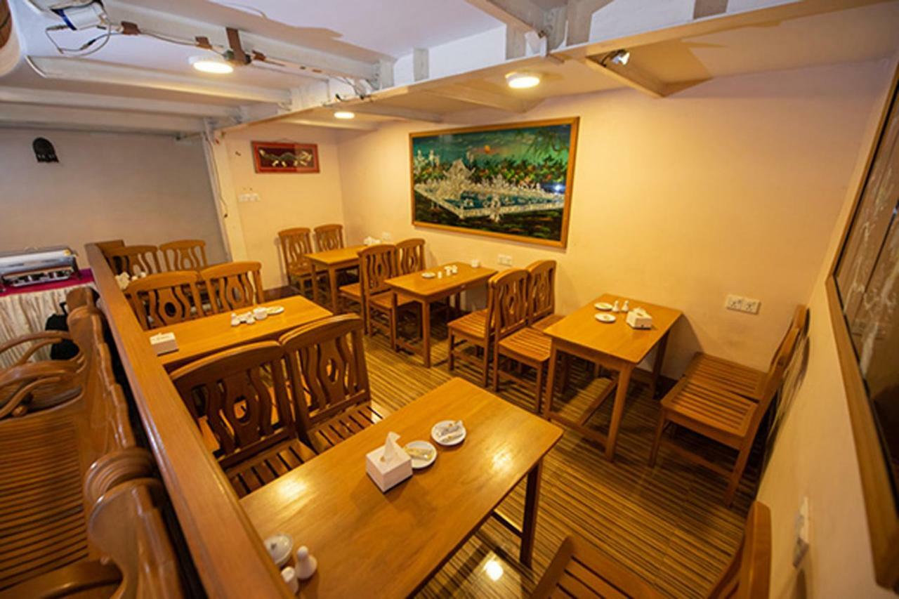 Yangon Urban Hotel Exterior photo