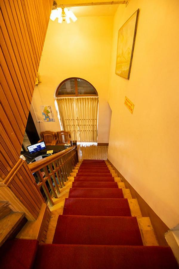 Yangon Urban Hotel Exterior photo