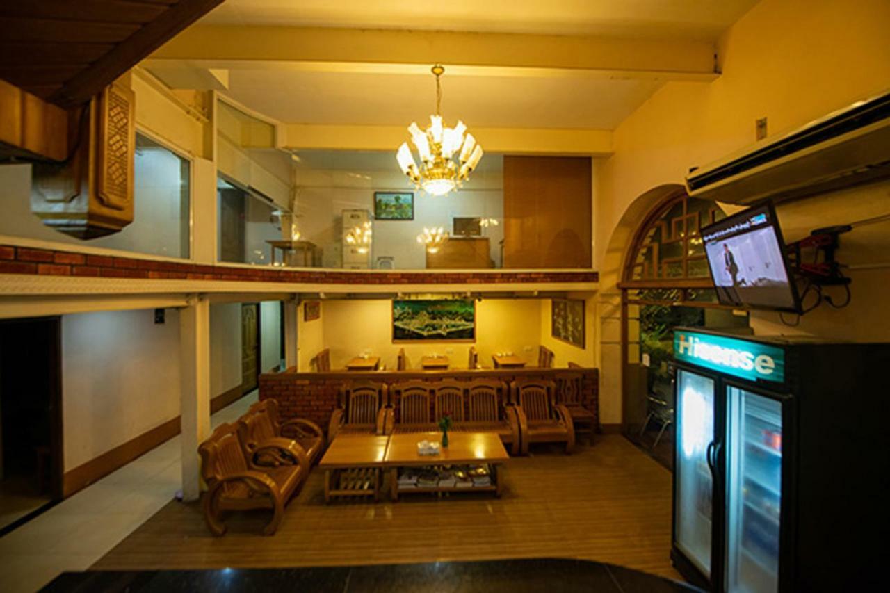Yangon Urban Hotel Exterior photo
